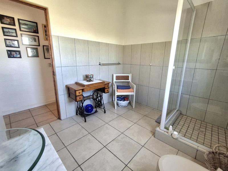 3 Bedroom Property for Sale in Britannia Bay Western Cape